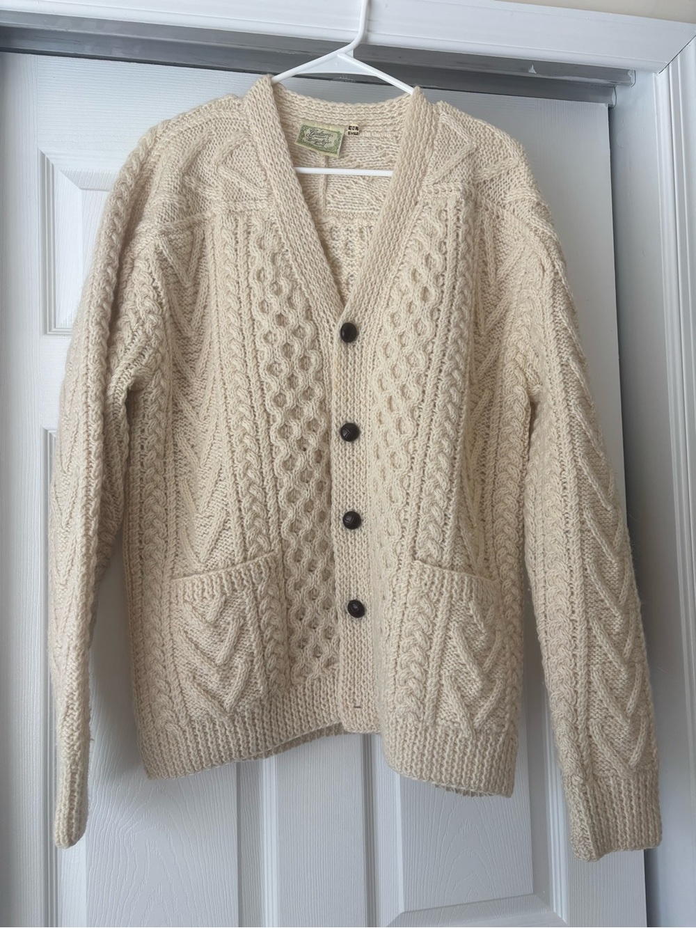 Men's Gaeltarra Handmade from Ireland Cream Cable-Knit Cardigan Sweater Sz 44